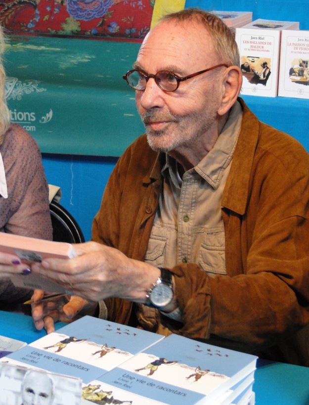 L'auteur danois Jørn Riel est venu à la rencontre de ses lecteurs sans oublier de conter un ou deux racontars.