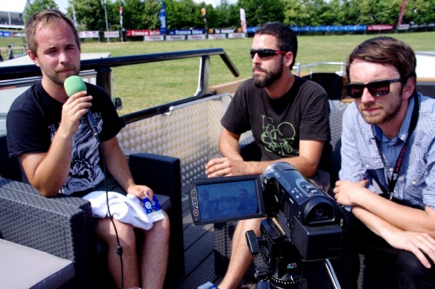 Mermonte en interview aux VIeilles Charrues pour La Déviation - 01 - Crédits Sylvain Ernault