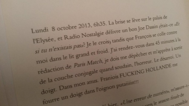 Fausse page de Merci pour le moment de Valérie Trierweiler - La Déviation